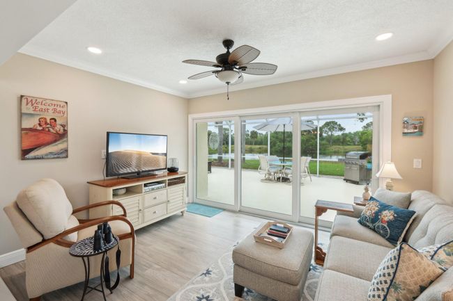 8136 Se Peppercorn Ct, House other with 3 bedrooms, 2 bathrooms and null parking in Hobe Sound FL | Image 14