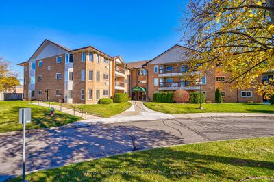 309 - 54 Tripp Blvd, Condo with 2 bedrooms, 2 bathrooms and 1 parking in Quinte West ON | Image 2