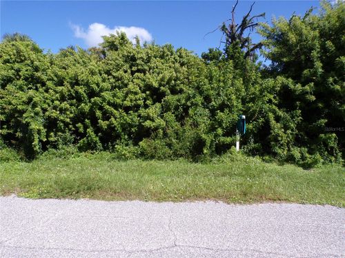 10152 Willowood Ave, ENGLEWOOD, FL, 34224-8589 | Card Image