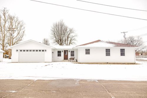 115 N Axtel Ave, Milford, IL, 60953-1001 | Card Image
