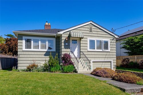855 Linkleas Ave, Oak Bay, BC, V8S5C4 | Card Image