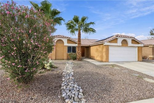 4935 Crystal Breeze Ln, North Las Vegas, NV, 89031-0250 | Card Image