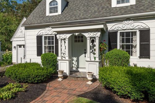 51 Pinehurst Rd, Portsmouth, NH, 03801-5412 | Card Image