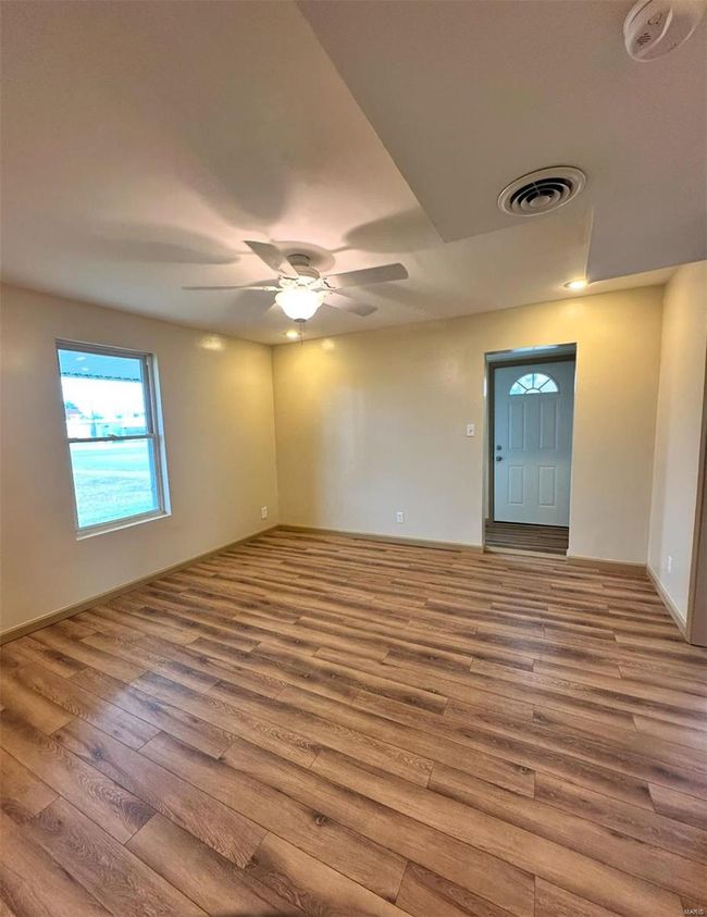 117 Pine St, House other with 3 bedrooms, 1 bathrooms and 2 parking in Sullivan MO | Image 6