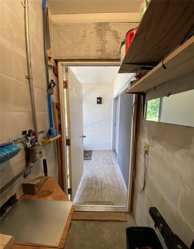 Back Porch Closet Interior | Image 17