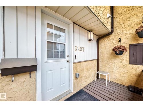 3207 139 Ave Nw, Edmonton, AB, T5Y1T2 | Card Image