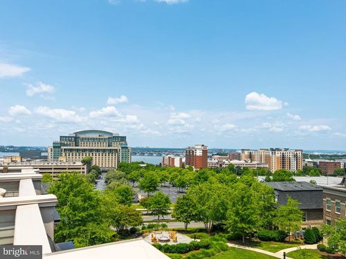 32-510 Overlook Park Dr, OXON HILL, MD, 20745-1174 | Card Image