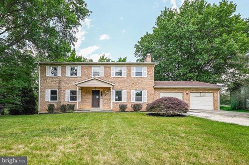 6802 Robinia Rd, Temple Hills, MD, 20748-2730 | Card Image