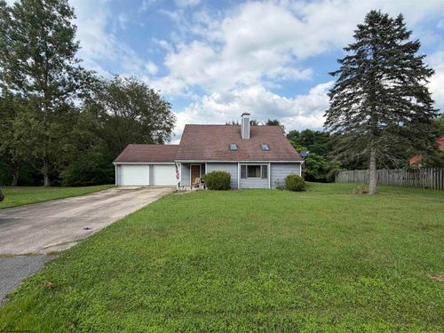 220 Red Oak Ln, Elkins, WV, 26241-9595 | Card Image