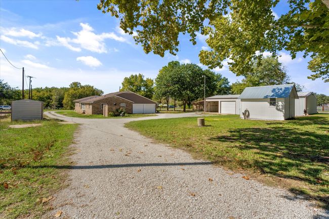2715 Tin Top Rd, Condo with 4 bedrooms, 3 bathrooms and null parking in Weatherford TX | Image 40