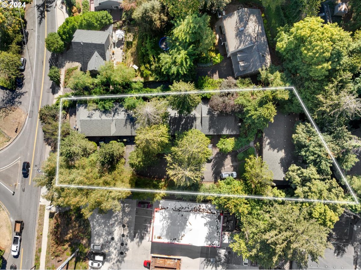 Huber St, Portland, OR 97219