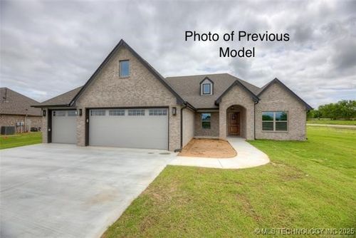 5822 Brandon Court, Bartlesville, OK, 74006 | Card Image