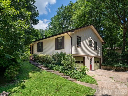14 Forest Ridge Dr, Arden, NC, 28704-2638 | Card Image