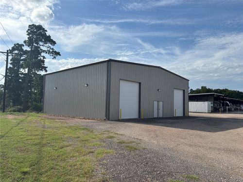 932 Highway 71 E, Bastrop, TX, 78602-5023 | Card Image