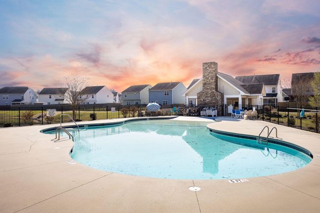 Community pool | Image 31
