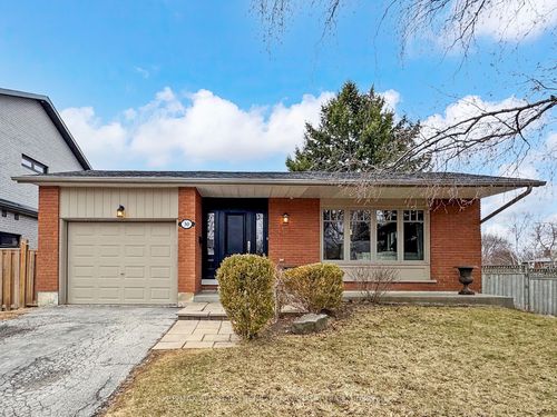 30 Sir Caradoc Place, Markham, ON, L3P2X6 | Card Image