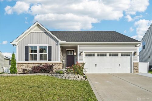 6270 Willow Oak Dr, Tipp City, OH, 45371-7511 | Card Image