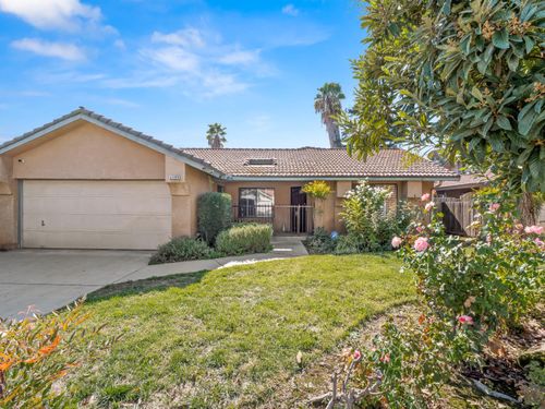 5109 W Menlo Ave, Fresno, CA, 93722-3638 | Card Image