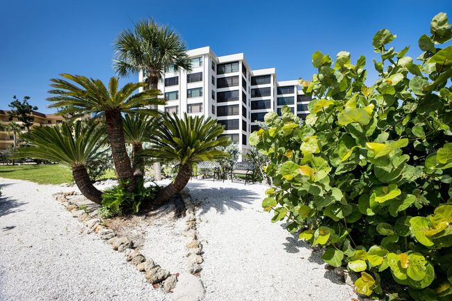APT-602B - 8735 Midnight Pass Rd, Condo with 2 bedrooms, 2 bathrooms and null parking in SARASOTA FL | Image 6