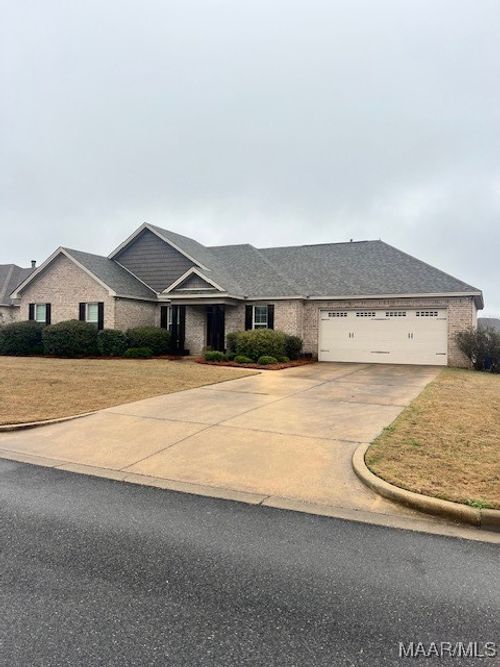 72 Tallahatchie Dr, Wetumpka, AL, 36093-3370 | Card Image