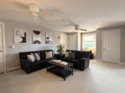 40-671 Metacom Ave, Bristol, RI, 02809-8502 | Card Image