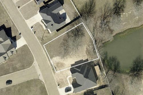 2824 Kingfisher Ln, Mt Pleasant, TX, 75455-2107 | Card Image