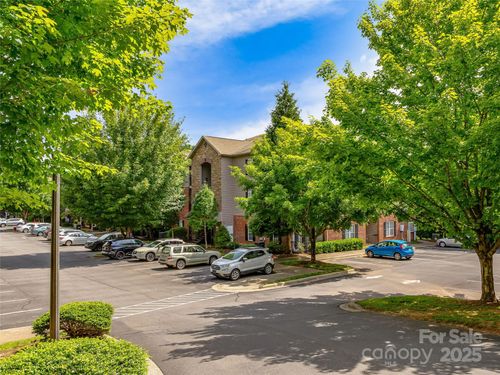 726 Appeldoorn Cir, Asheville, NC, 28803-6110 | Card Image