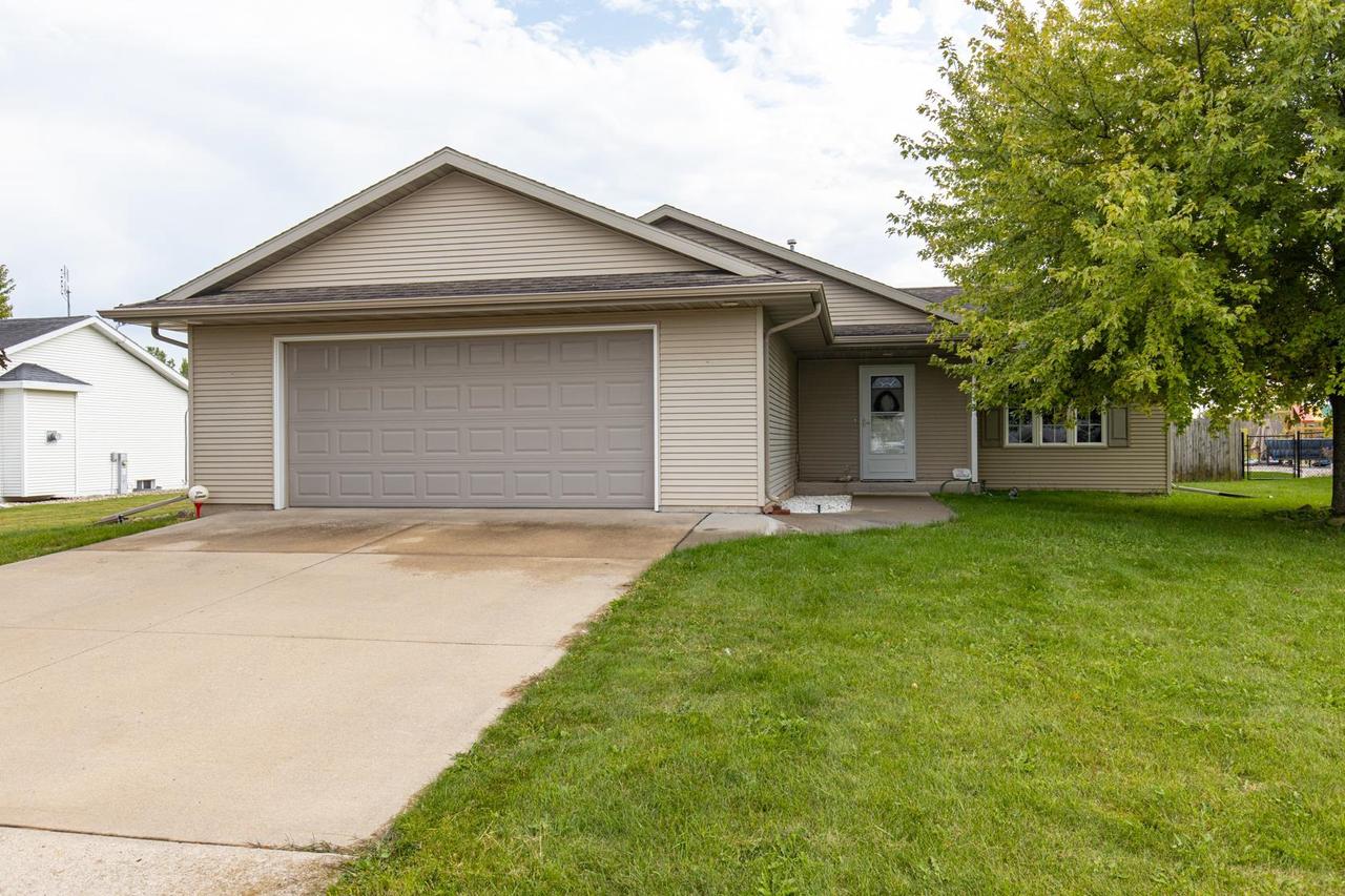 Mckinley Ave, Omro, WI 54963