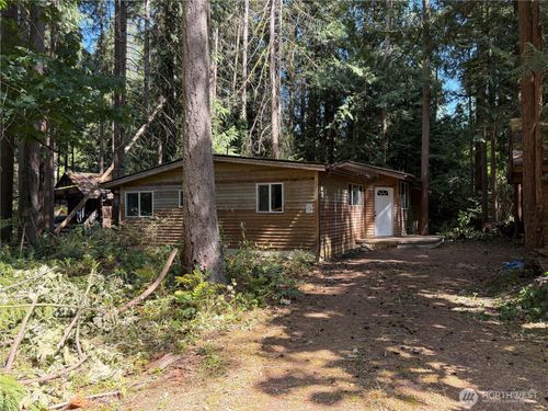 42062 Cedar St, Concrete, WA, 98237-8468 | Card Image