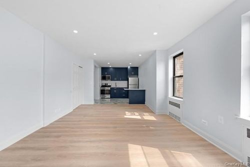 apt-3c-37 87th St, Jackson Heights, NY, 11372-7522 | Card Image