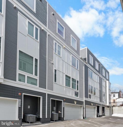 2827 24th Rd, ARLINGTON, VA, 22206-2511 | Card Image