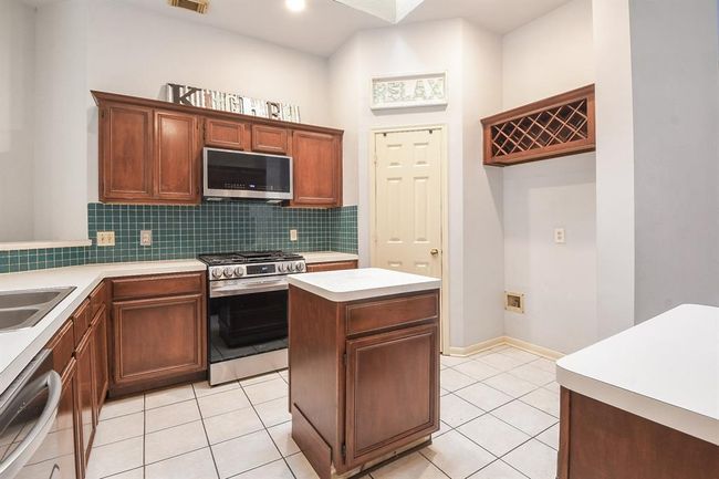 4525 Allegro Dr, House other with 3 bedrooms, 2 bathrooms and 2 parking in Seabrook TX | Image 15