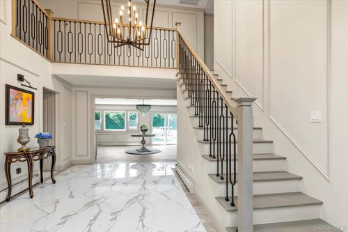 6 Victor Ln, Woodbury, NY, 11797-1006 | Card Image