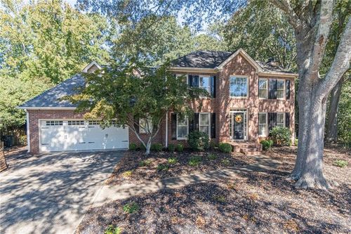 310 Bent Grass Dr, Roswell, GA, 30076-1309 | Card Image