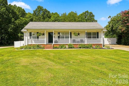 132 Kendra Dr, Mooresville, NC, 28117-5816 | Card Image