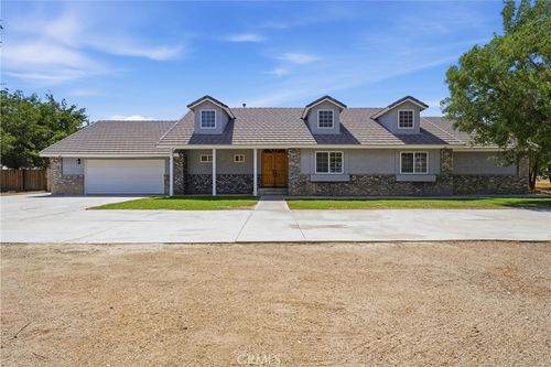 5653 Willow Ave, Rosamond, CA, 93560 | Card Image