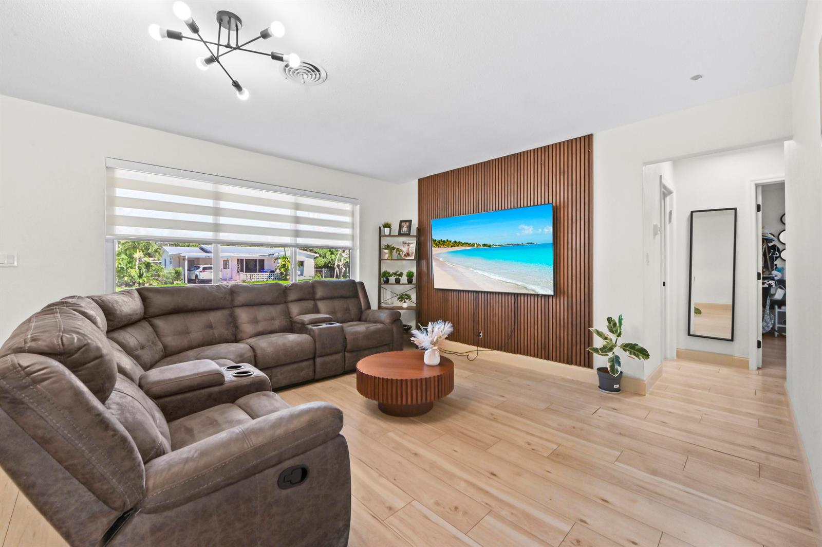 Residential in Hollywood 5