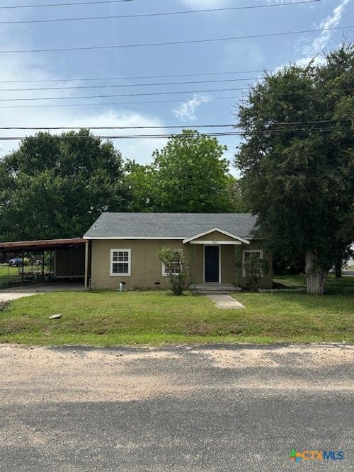 101 S Vine St, Victoria, TX, 77901-7925 | Card Image