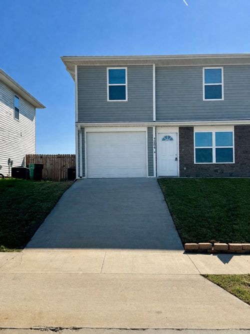 a-1204 Nedra Dr, Decatur, AR, 72722-7011 | Card Image