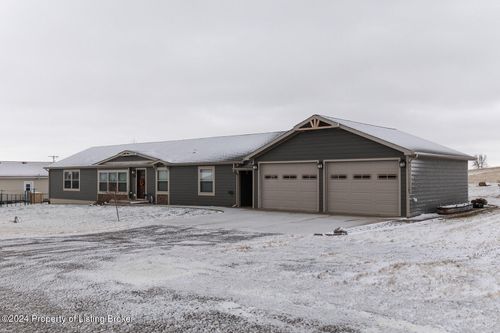 614 2nd Avenue Sw, Wibaux, MT, 59353 | Card Image