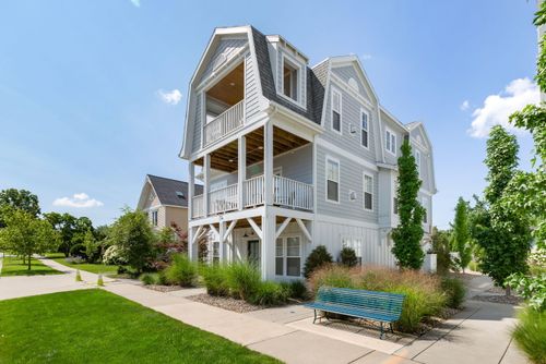 114 N Barton St, New Buffalo, MI, 49117-1009 | Card Image