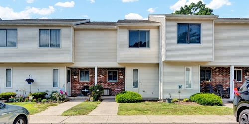unit-45-410 Emmett St, Bristol, CT, 06010-8603 | Card Image