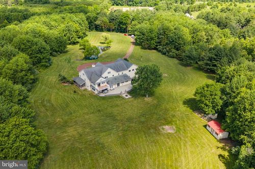 715 Bucks Rd, PERKASIE, PA, 18944-4158 | Card Image