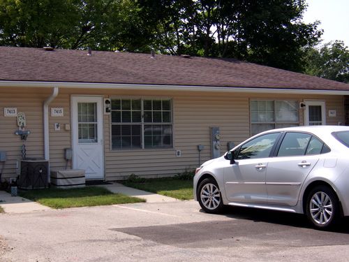 3-7415 Chevy Chase Ct, Fox Lake, IL, 60020-1034 | Card Image
