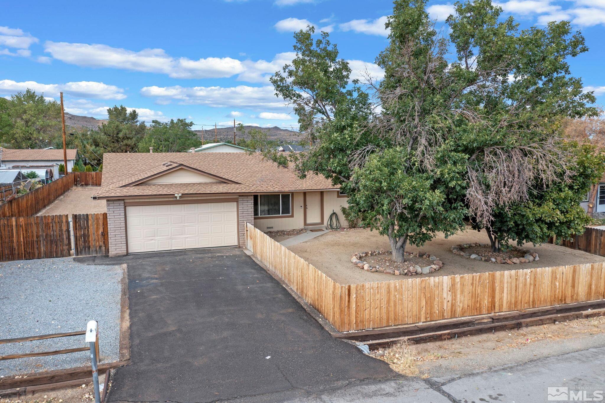 Janere Ct, Sparks, NV 89436