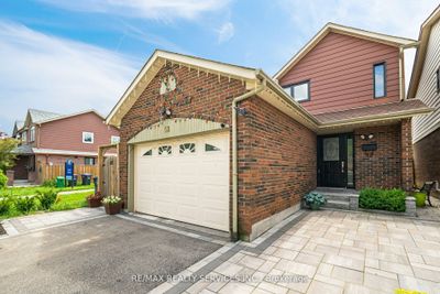 58 Foxacre Row, House other with 3 bedrooms, 3 bathrooms and 4 parking in Brampton ON | Image 1