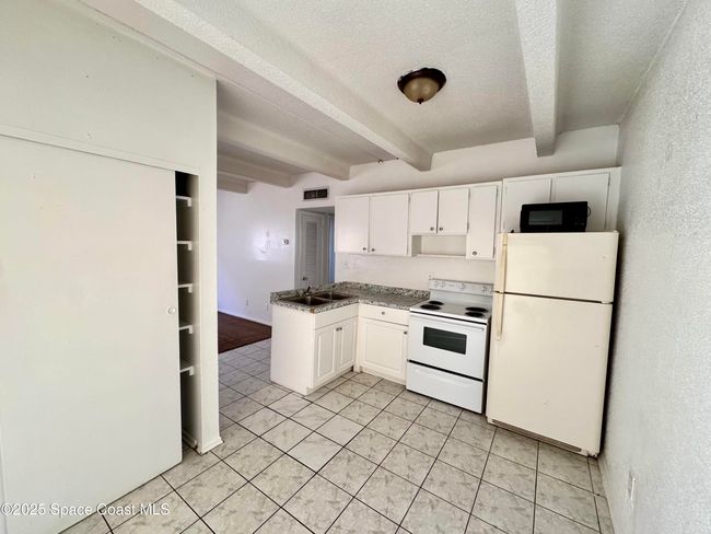 102 - 1715 Dixon Blvd, Condo with 2 bedrooms, 1 bathrooms and null parking in Cocoa FL | Image 9