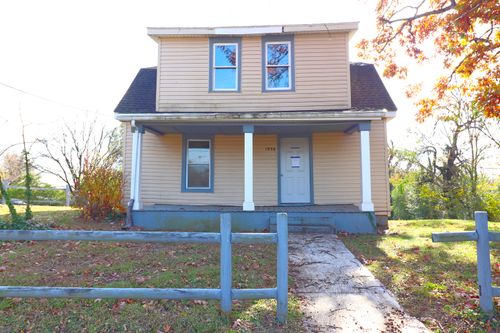 1936 Willis St, Salem, VA, 24153-4528 | Card Image