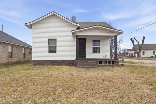 221 Dorothy Ave, Claremore, OK, 74017-6333 | Card Image