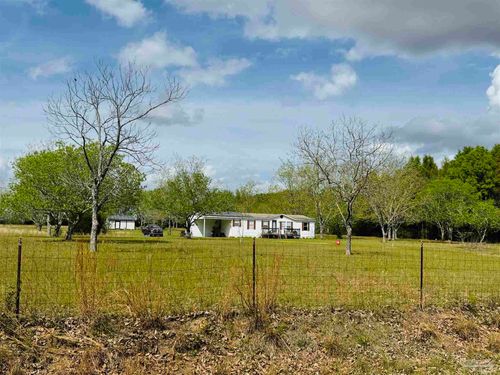 5568 Forest Hills Ln, Milton, FL, 32570-9573 | Card Image